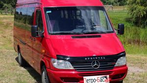 Микроавтобус Mercedes Sprinter (красный кузов)